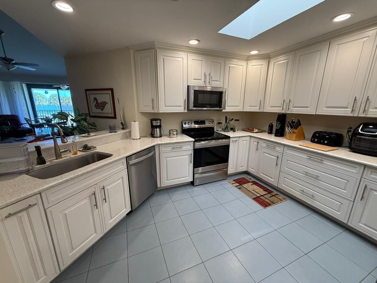6102 SE Landing Way 13 — photo 3