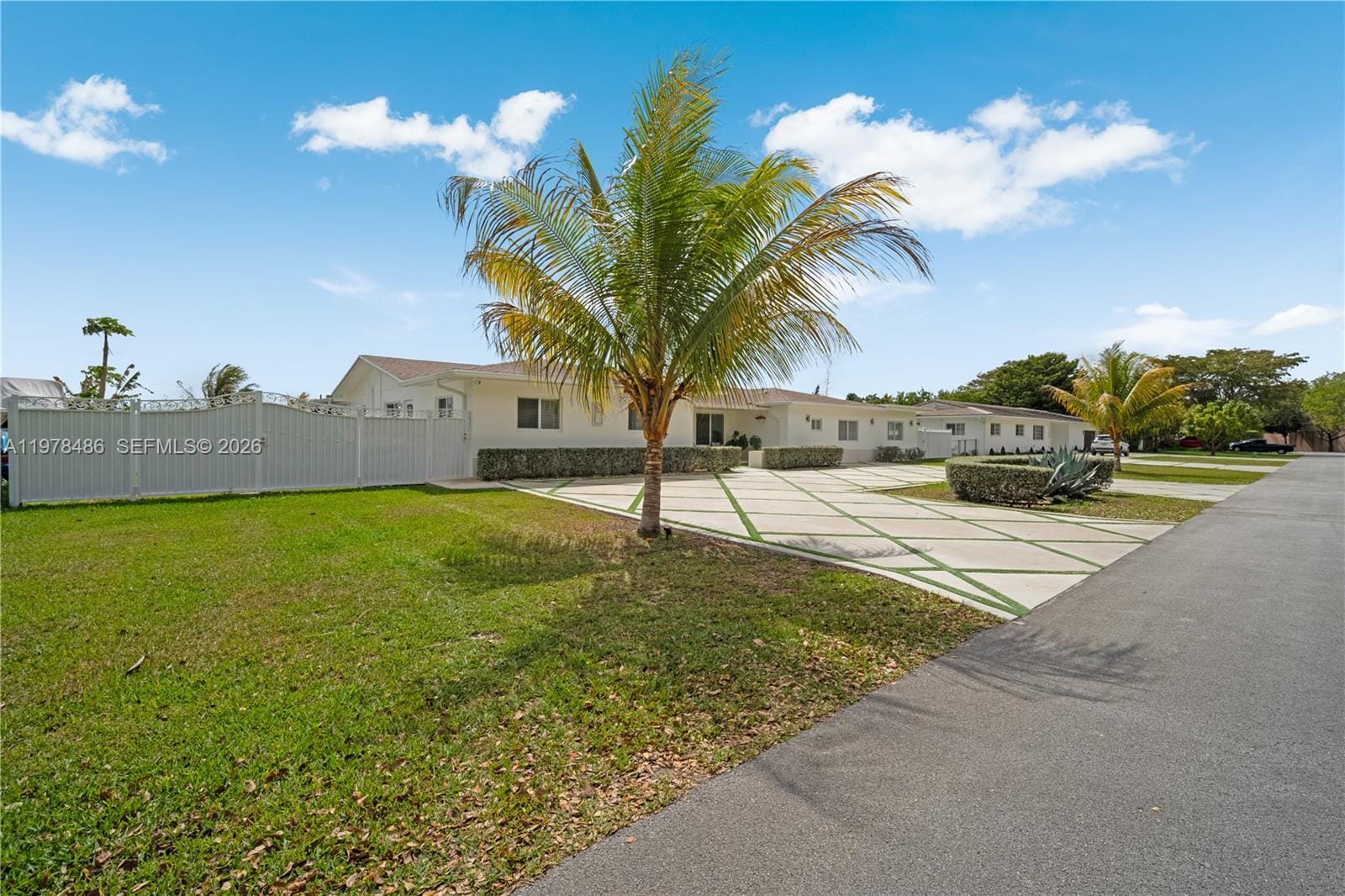 11012 SW 117th Street, Miami, FL 33176 photo 5