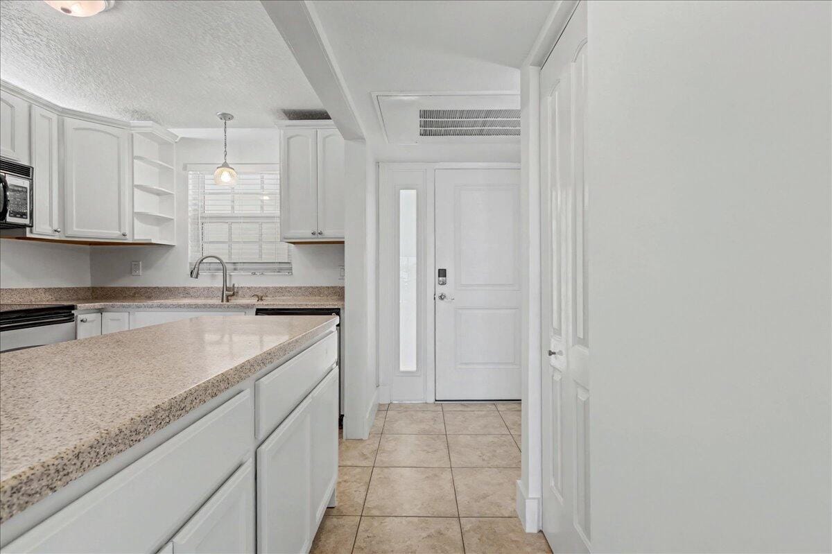 765 Jeffery Street 1-301, Boca Raton, FL 33487 photo 5