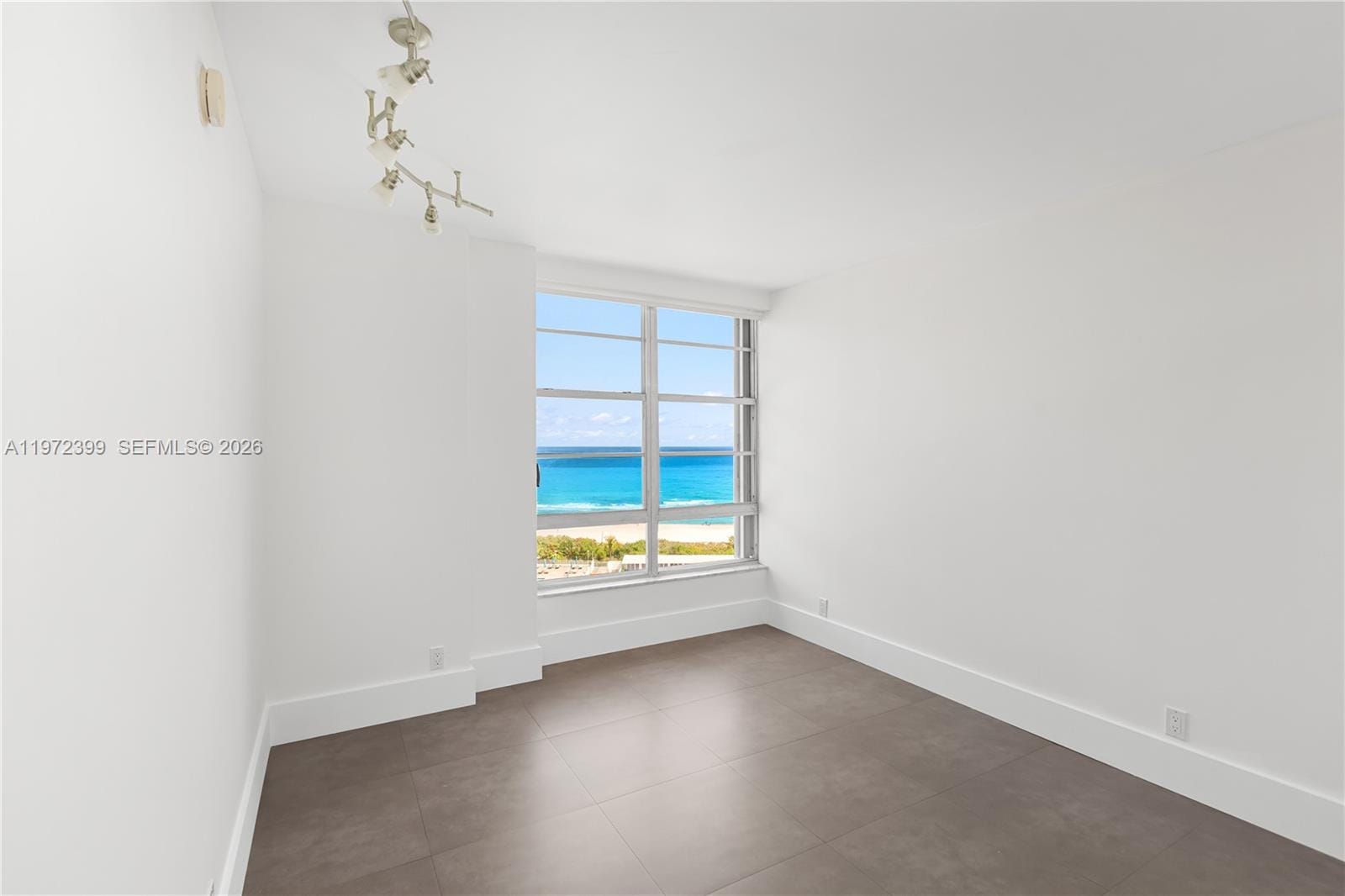 5660 Collins Avenue 11B, Miami Beach, FL 33140 photo 28