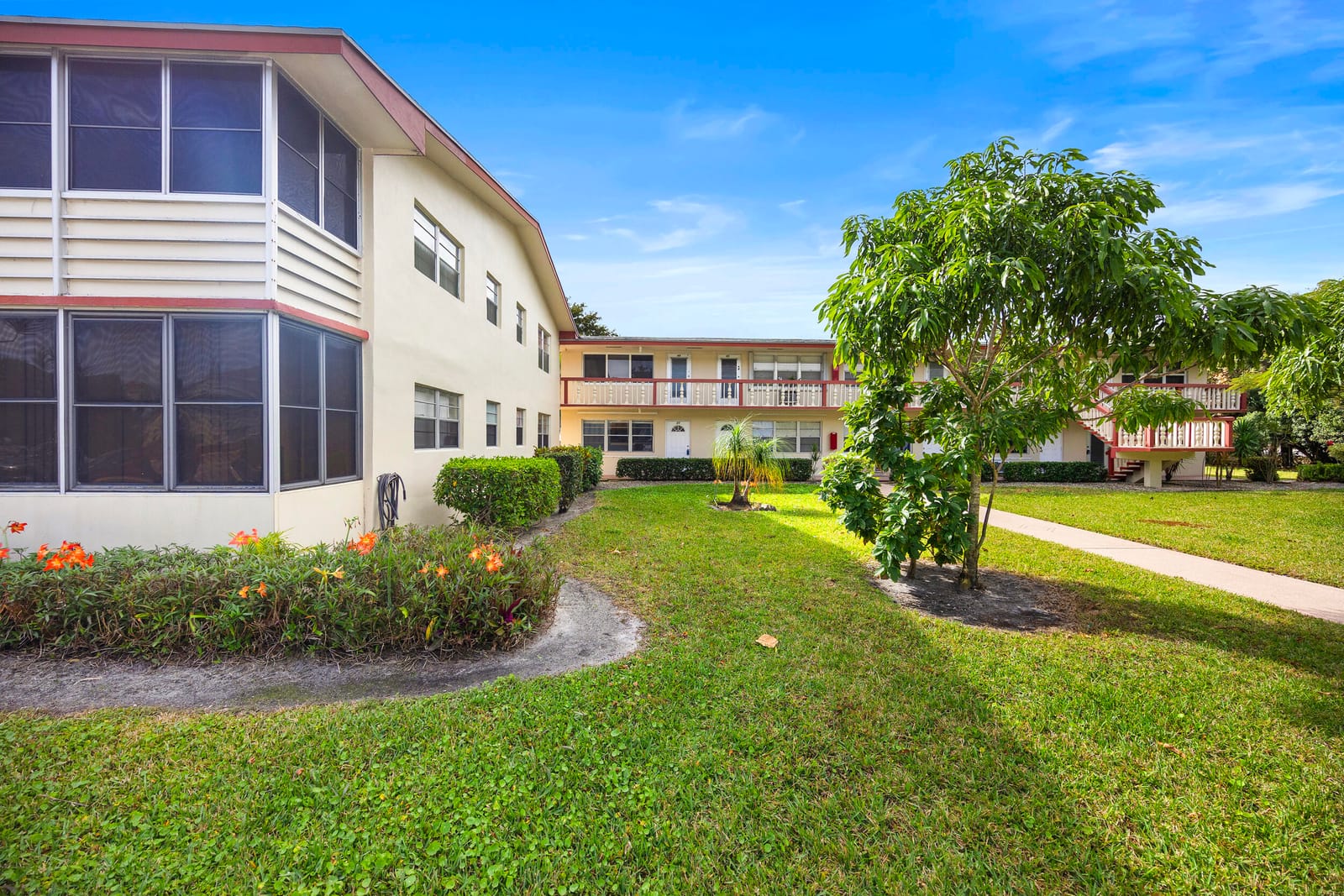35 Sussex B — photo 11