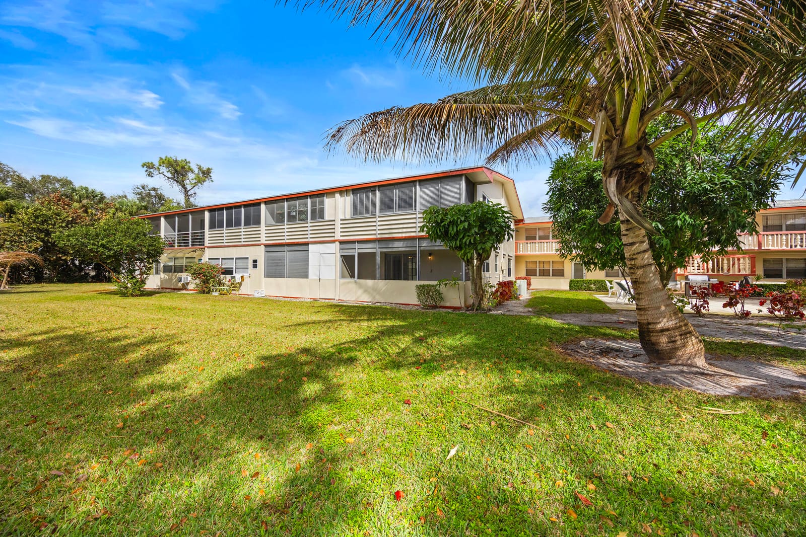 35 Sussex B — photo 10