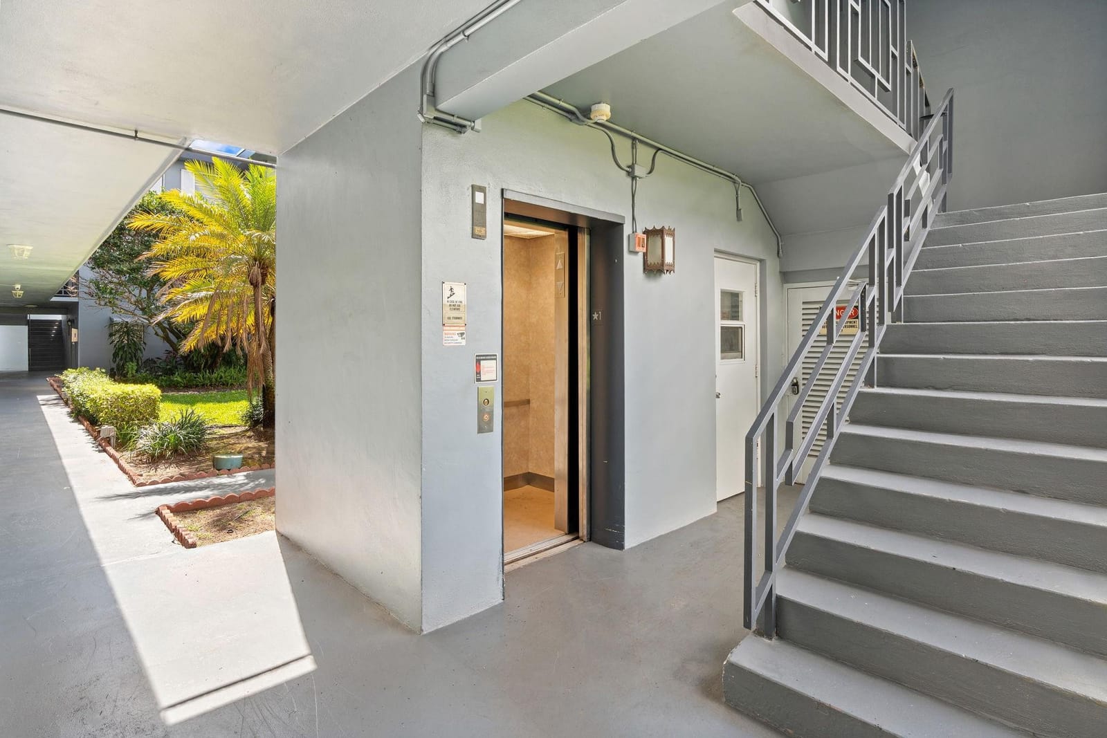 515 S Crescent Drive 302 — photo 4
