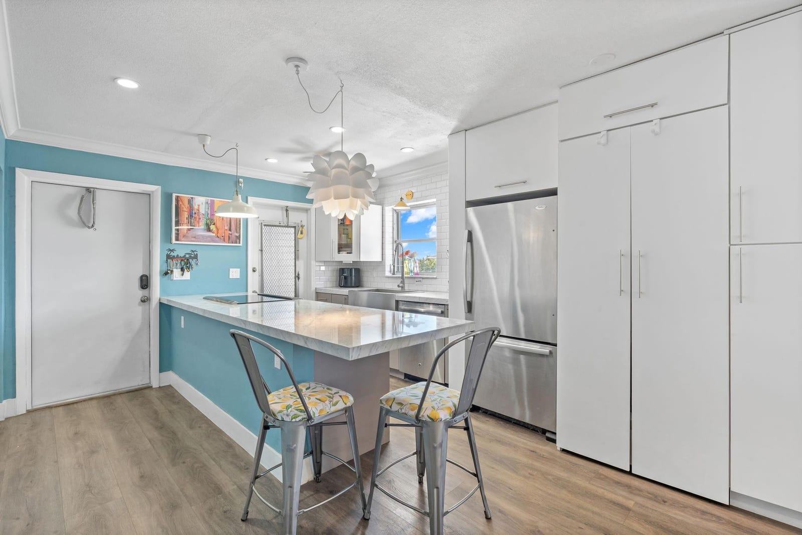 515 S Crescent Drive 302 — photo 8