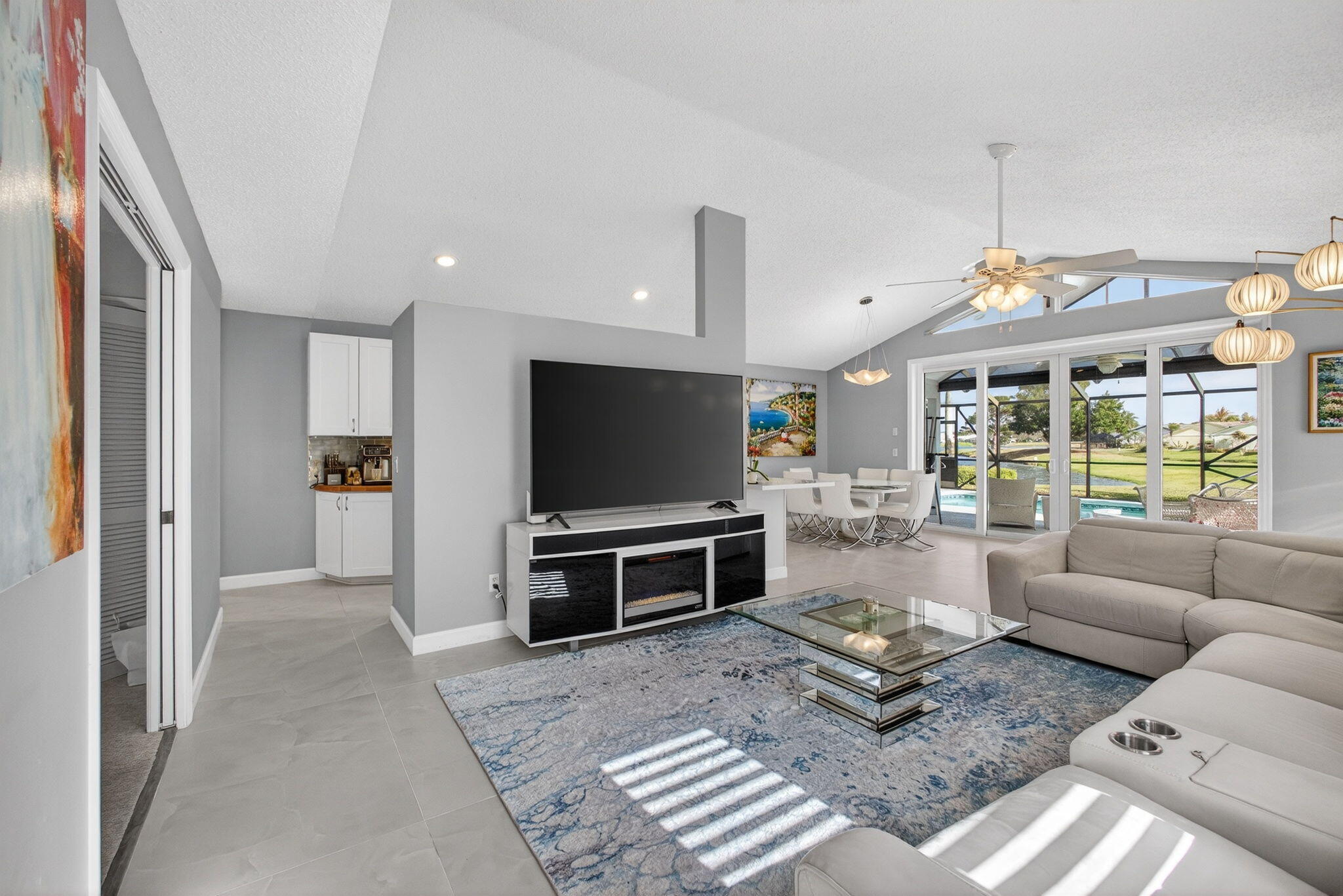 7198 SE Quincy Terrace — photo 10