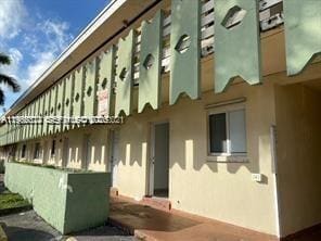 981 NE 169th Street 112, North Miami Beach, FL 33162