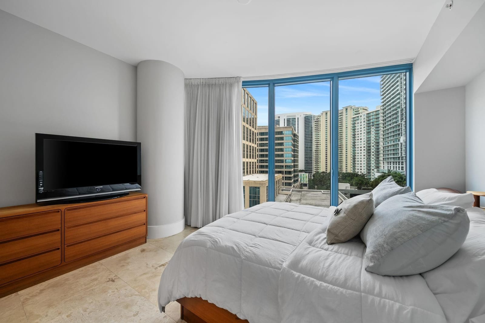 333 Las Olas Way 1508 — photo 9