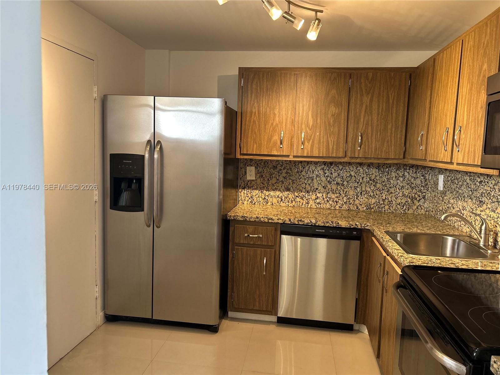500 NE Three Islands Boulevard 223, Hallandale Beach, FL 33009 photo 14