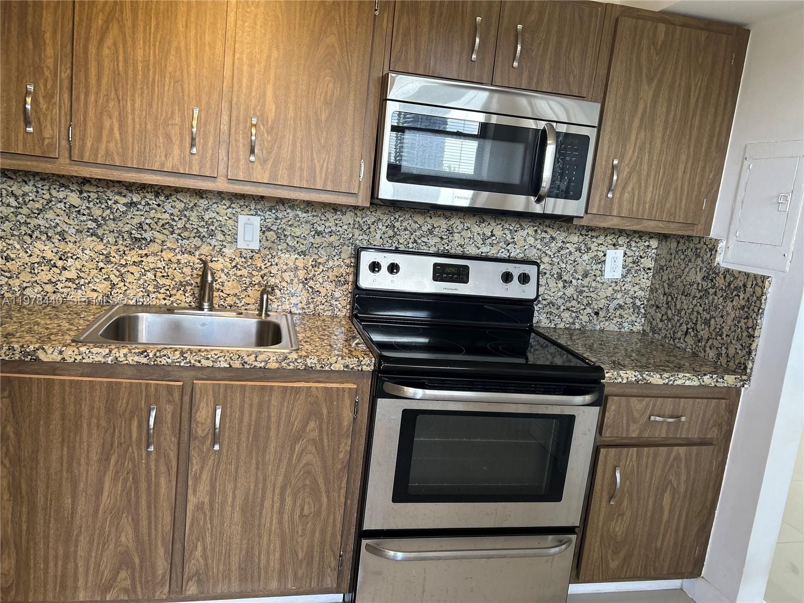 500 NE Three Islands Boulevard 223, Hallandale Beach, FL 33009 photo 16