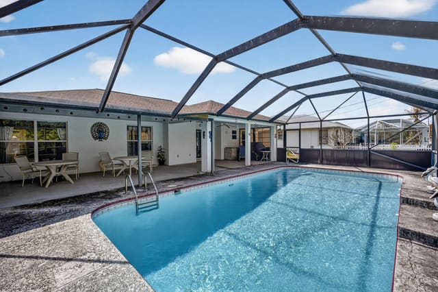 459 SE Nome Drive, Port St. Lucie, FL 34984