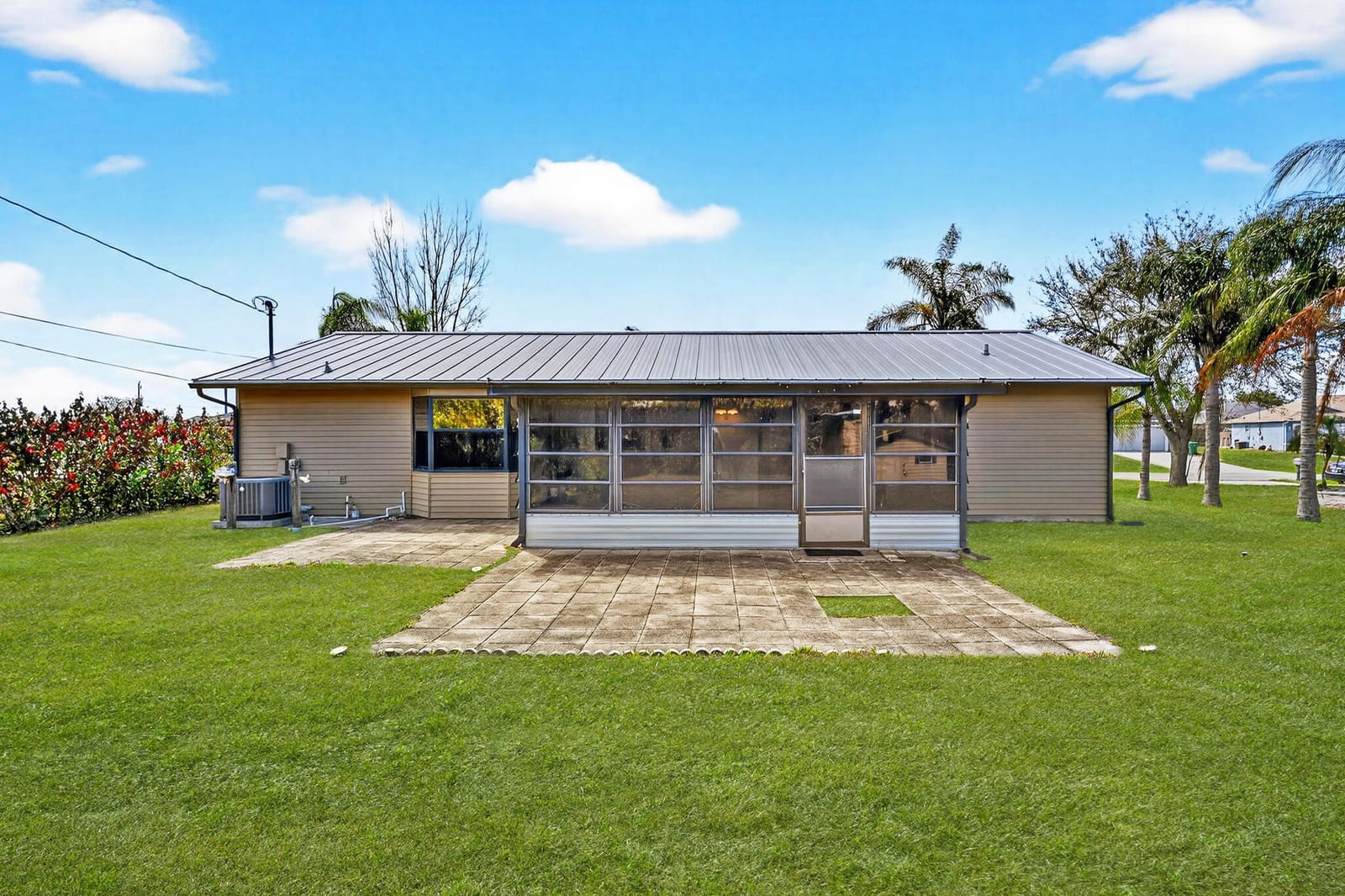 456 SW Kestor Drive, Port St. Lucie, FL 34953 photo 2