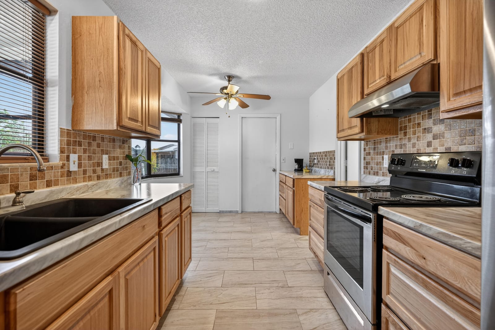456 SW Kestor Drive, Port St. Lucie, FL 34953 photo 17