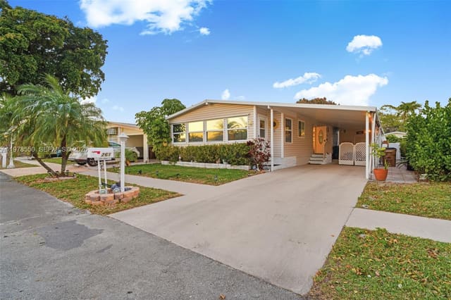 261 NW 53rd Court, sold in Highland Meadows Estates, Deerfield Beach, FL