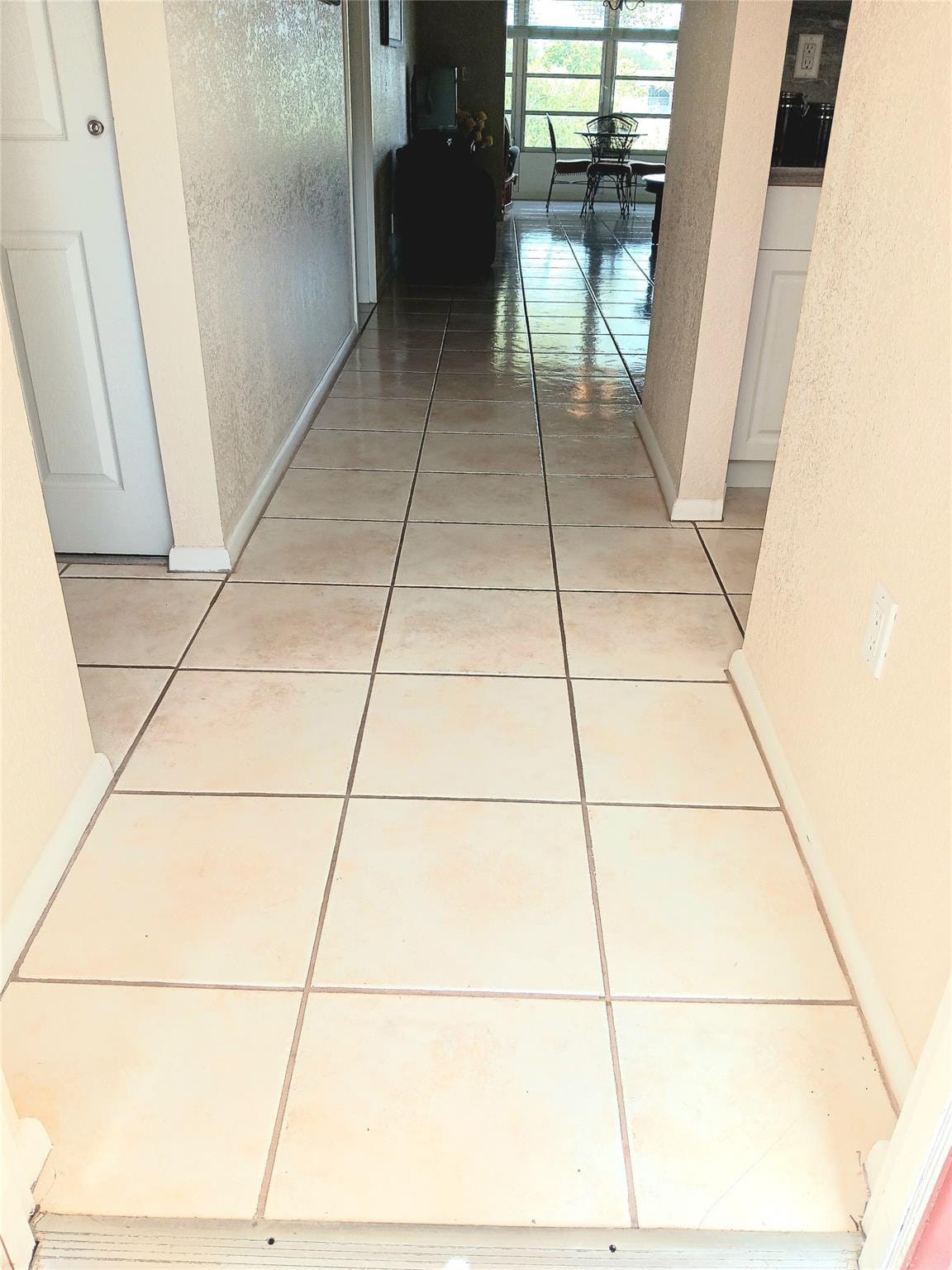 1035 Country Club Drive 206 — photo 4