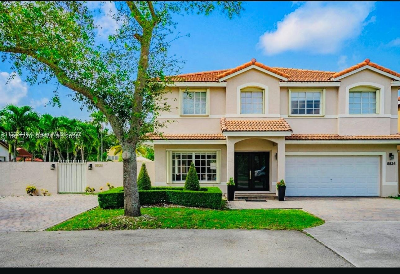 8826 NW 189th Terrace — photo 2
