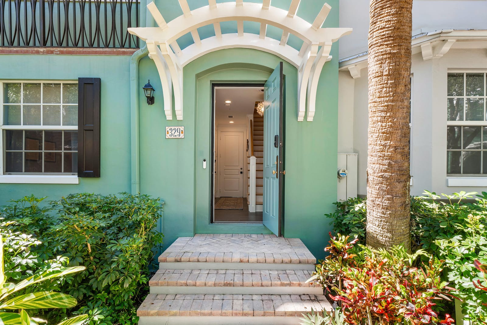 329 W Mallory Circle, Delray Beach, FL 33483 photo 3