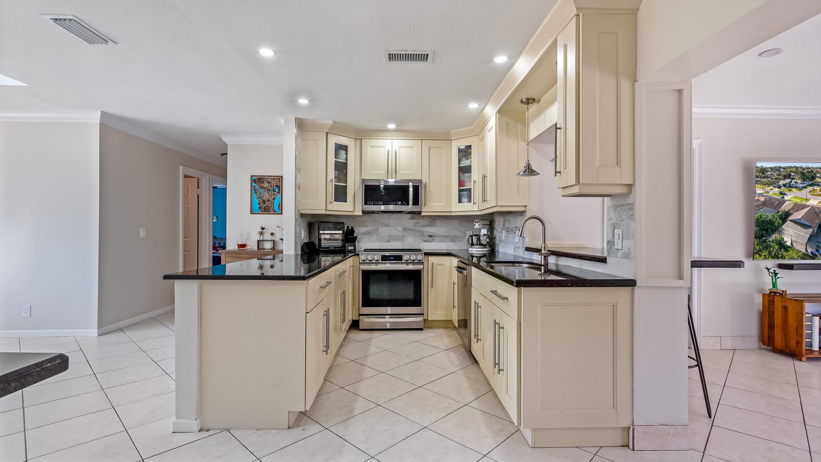 9249 Affirmed Lane, Boca Raton, FL 33496 photo 5