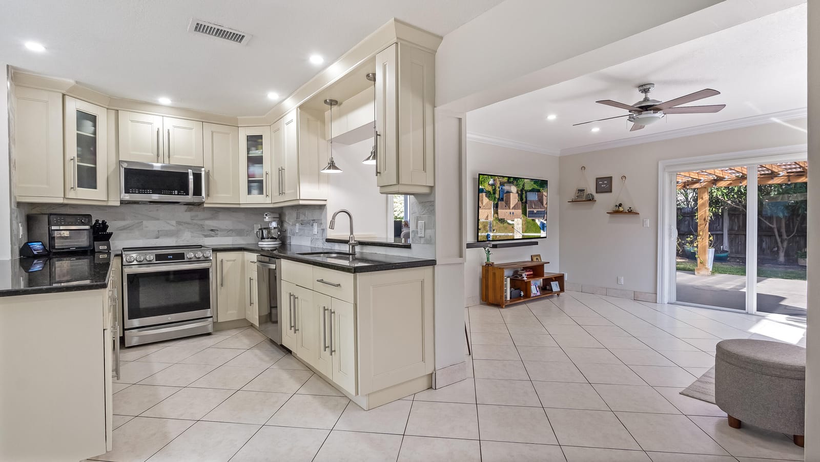 9249 Affirmed Lane, Boca Raton, FL 33496 photo 10