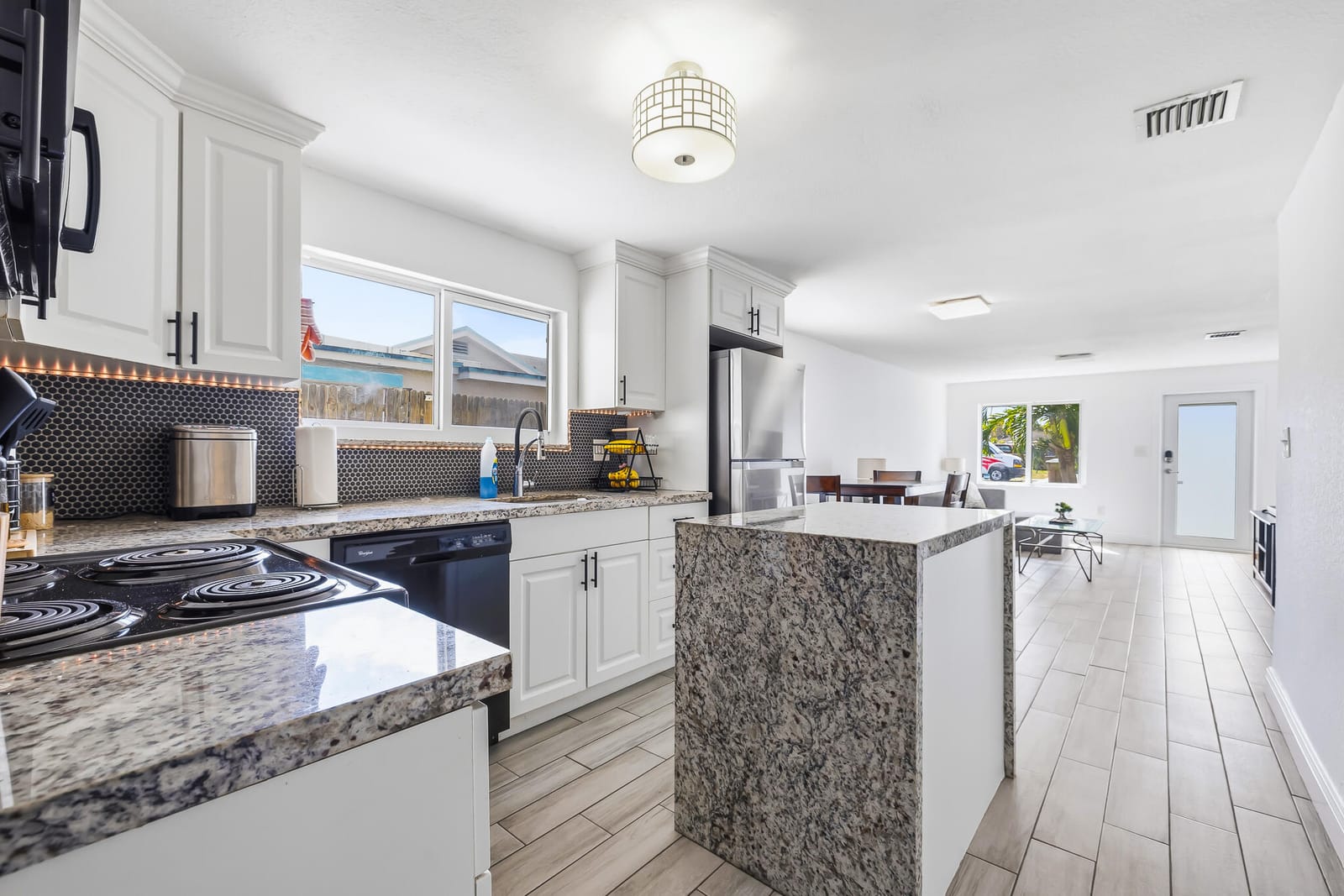 253 SW 2nd Court, Deerfield Beach, FL 33441 photo 6