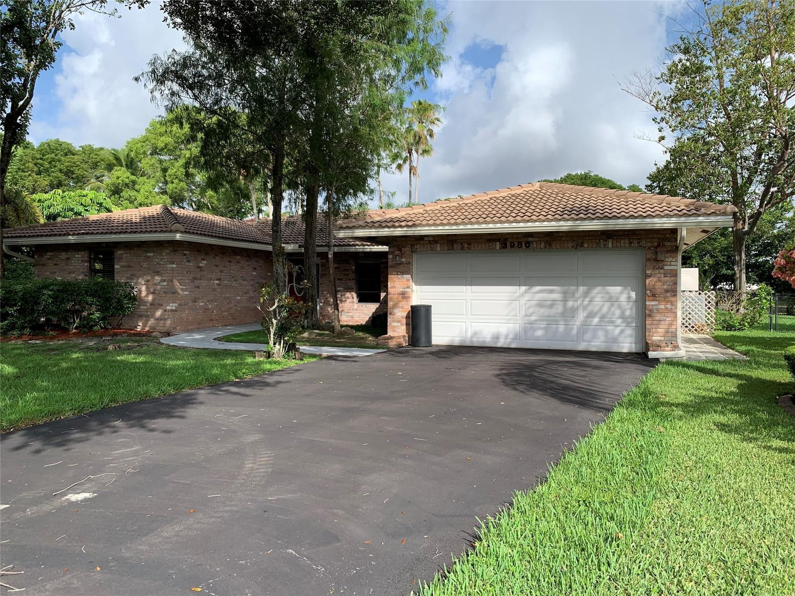3980 NW 114th Avenue, Coral Springs, FL 33065 photo 2