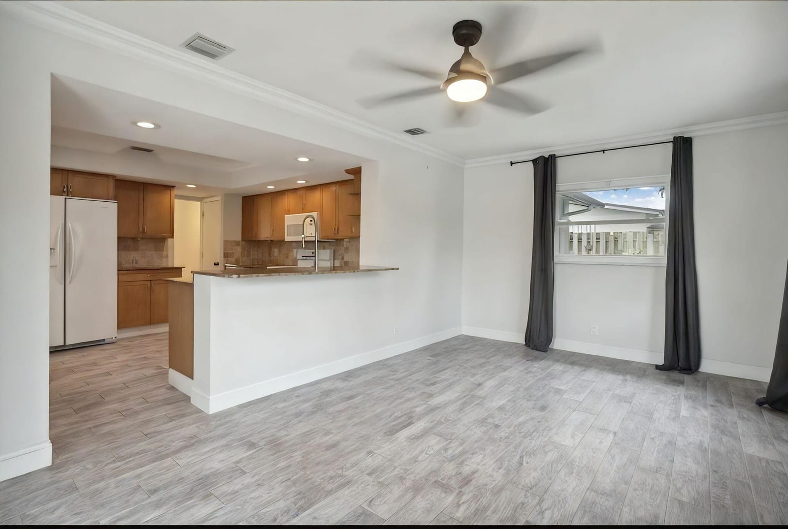 603 SE 7th Avenue, Deerfield Beach, FL 33441 photo 12