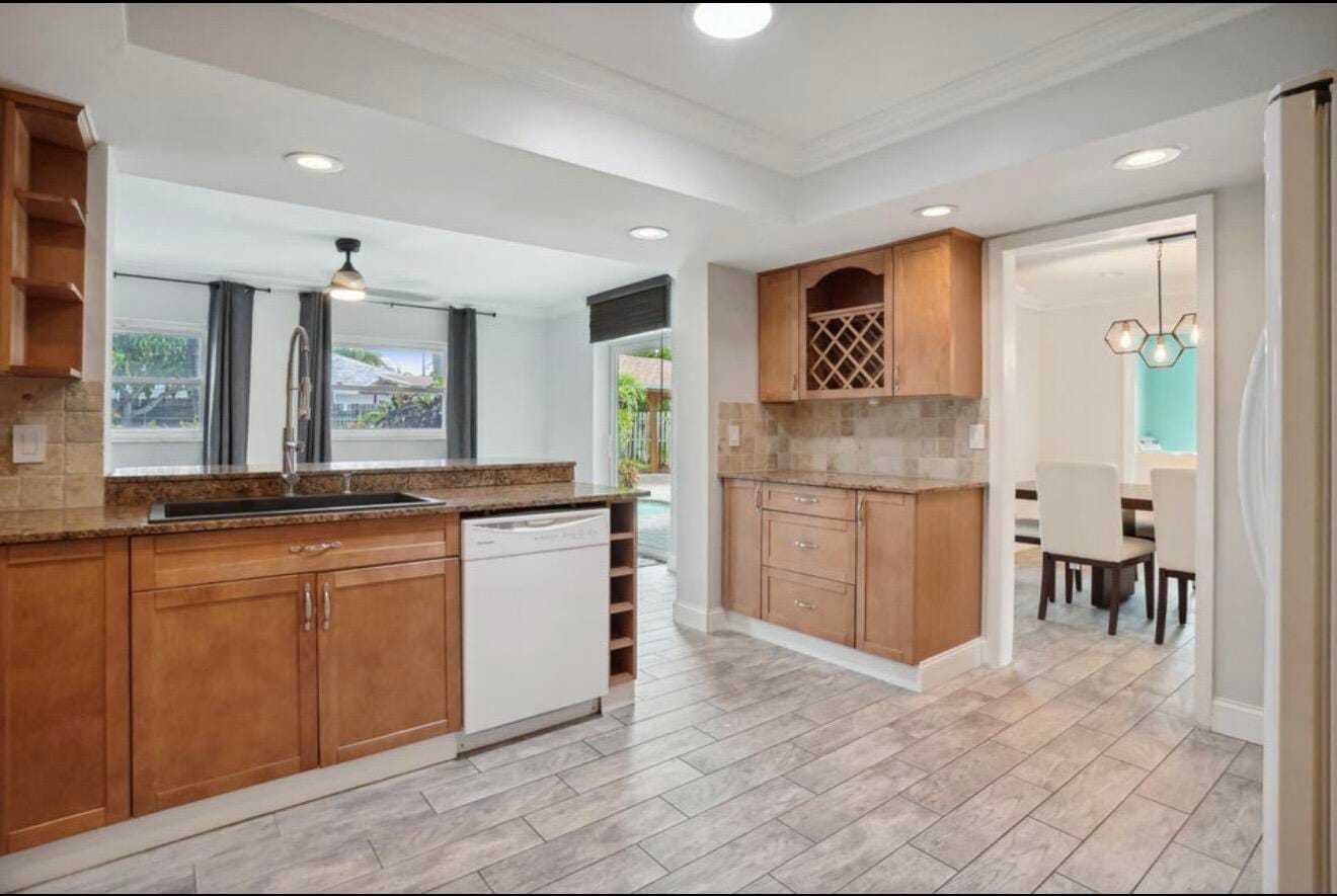 603 SE 7th Avenue, Deerfield Beach, FL 33441 photo 9