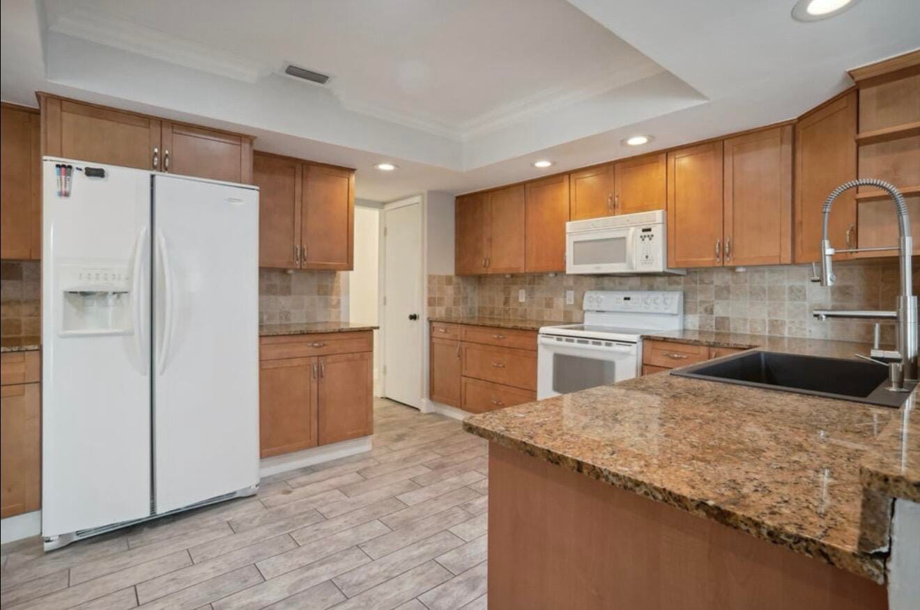 603 SE 7th Avenue, Deerfield Beach, FL 33441 photo 10