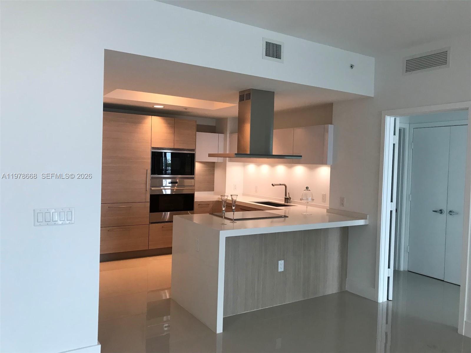 17111 Biscayne Boulevard 408, North Miami Beach, FL 33160, North Miami Beach