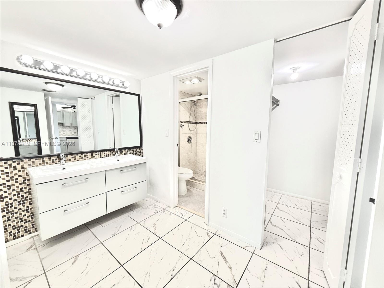 3301 N Country Club Drive 106, Aventura, FL 33180 photo 10