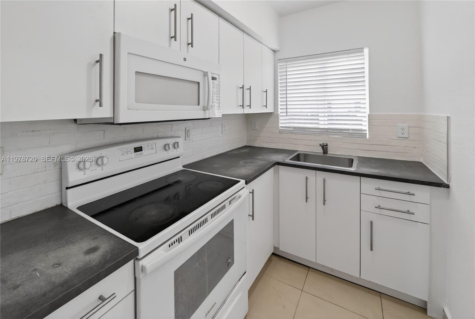 475 NW 84th Terrace 475, Miami, FL 33150 photo 22