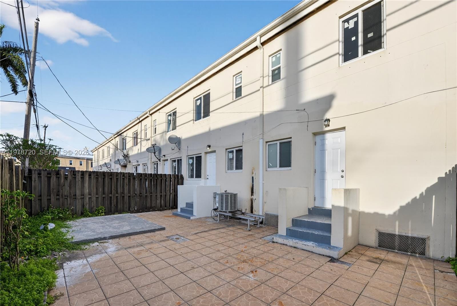475 NW 84th Terrace 475 — photo 9