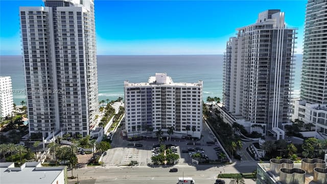 3505 S Ocean Drive, Hollywood, FL 33019
