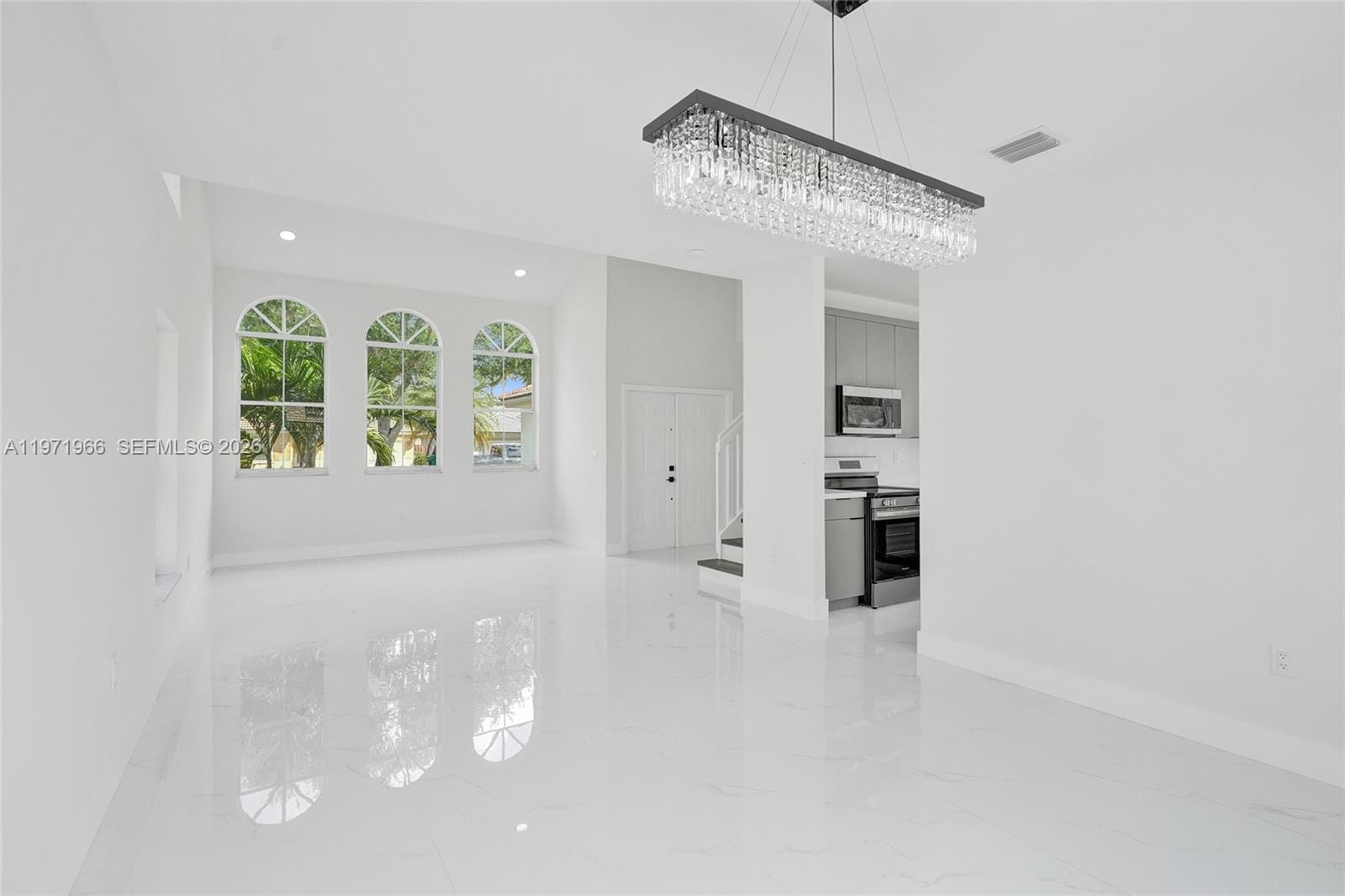 14422 N Royal Cove Circle, Davie, FL 33325 photo 11