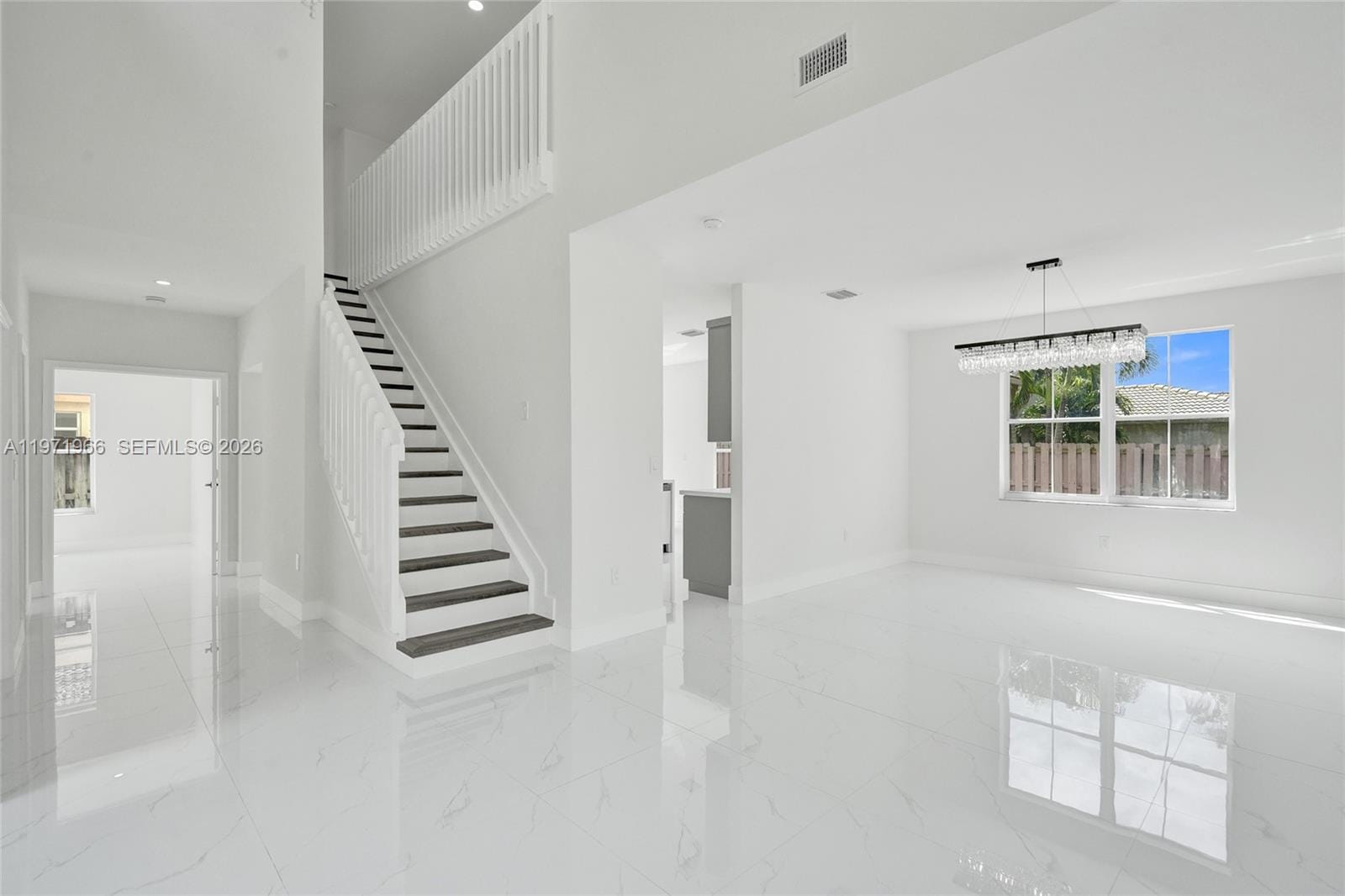 14422 N Royal Cove Circle, Davie, FL 33325 photo 9