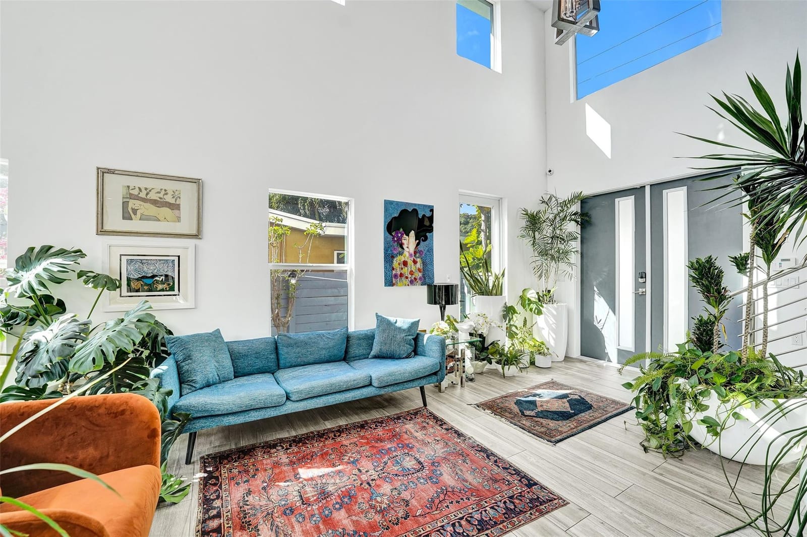 2502 NE 6th Avenue — photo 8