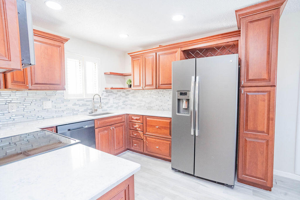 950 S Kanner Highway 124, Stuart, FL 34994, Stuart