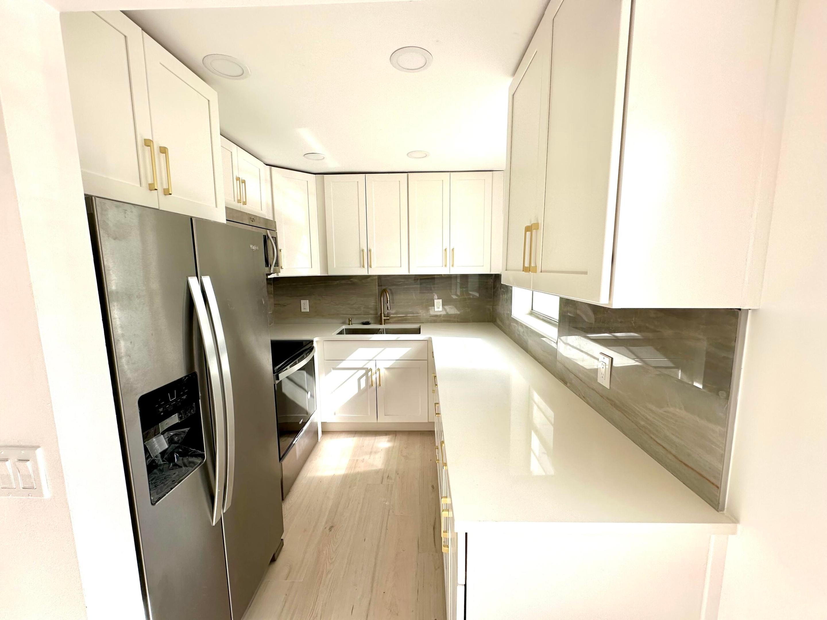 121 Sheffield F, West Palm Beach, FL 33417, West Palm Beach