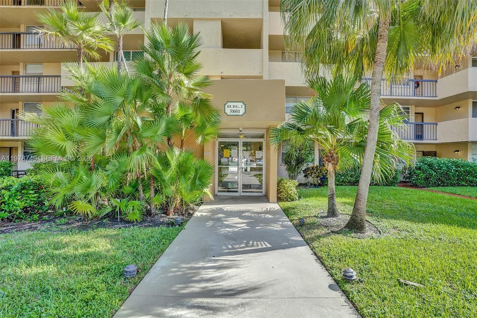 3821 Environ Boulevard 309, Lauderhill, FL 33319