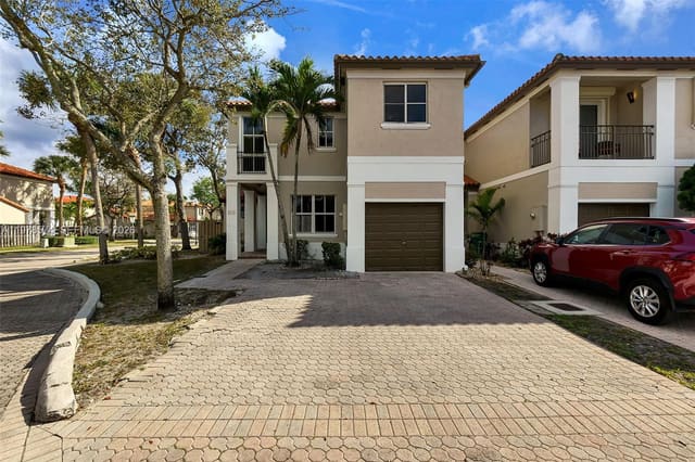 8338 NW 145th Street, sold in Anchorage AT Miami Lakes, Miami Lakes, FL