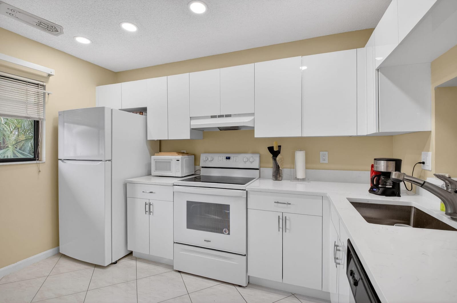15235 Lakes Of Delray Boulevard 303 — photo 8