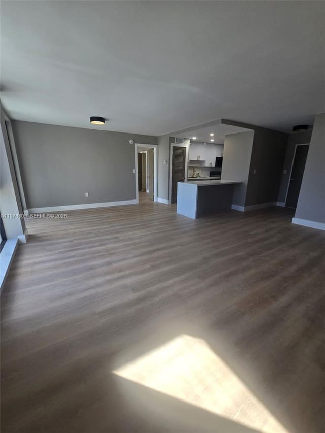 9800 W Bay Harbor Drive 305, Bay Harbor Islands, FL 33154
