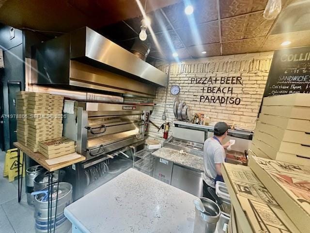7308 Collins Avenue, Miami Beach, FL 33141 photo 9