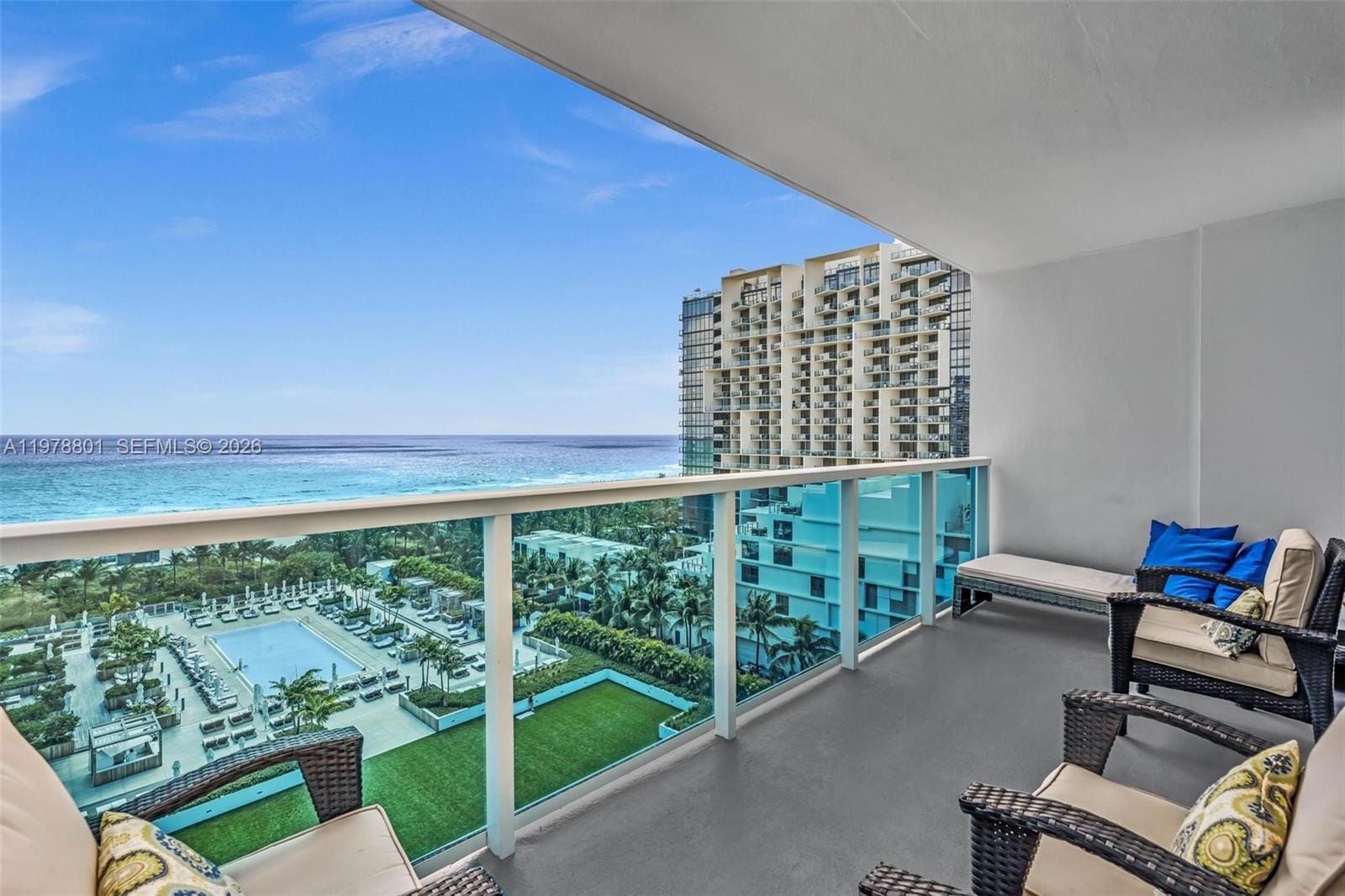2301 Collins Avenue 1041/42 — photo 4