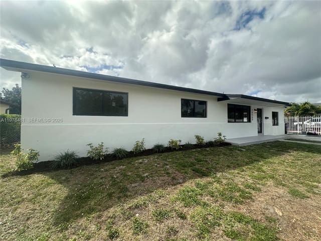 16560 SW 102nd Court, sold in Samson Highlands, Miami, FL