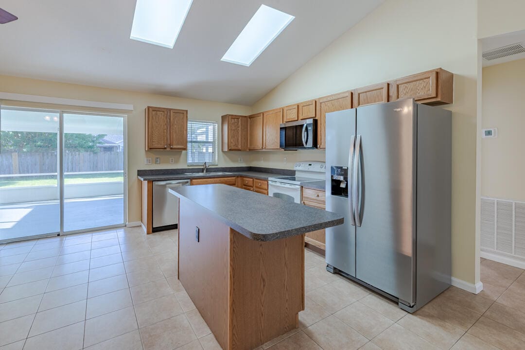 738 SW Monsoon Road — photo 8