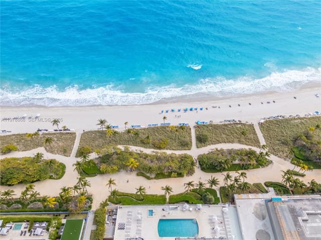 10185 Collins Avenue 410, sold in The Plaza Of Bal Harbour, Bal Harbour, FL