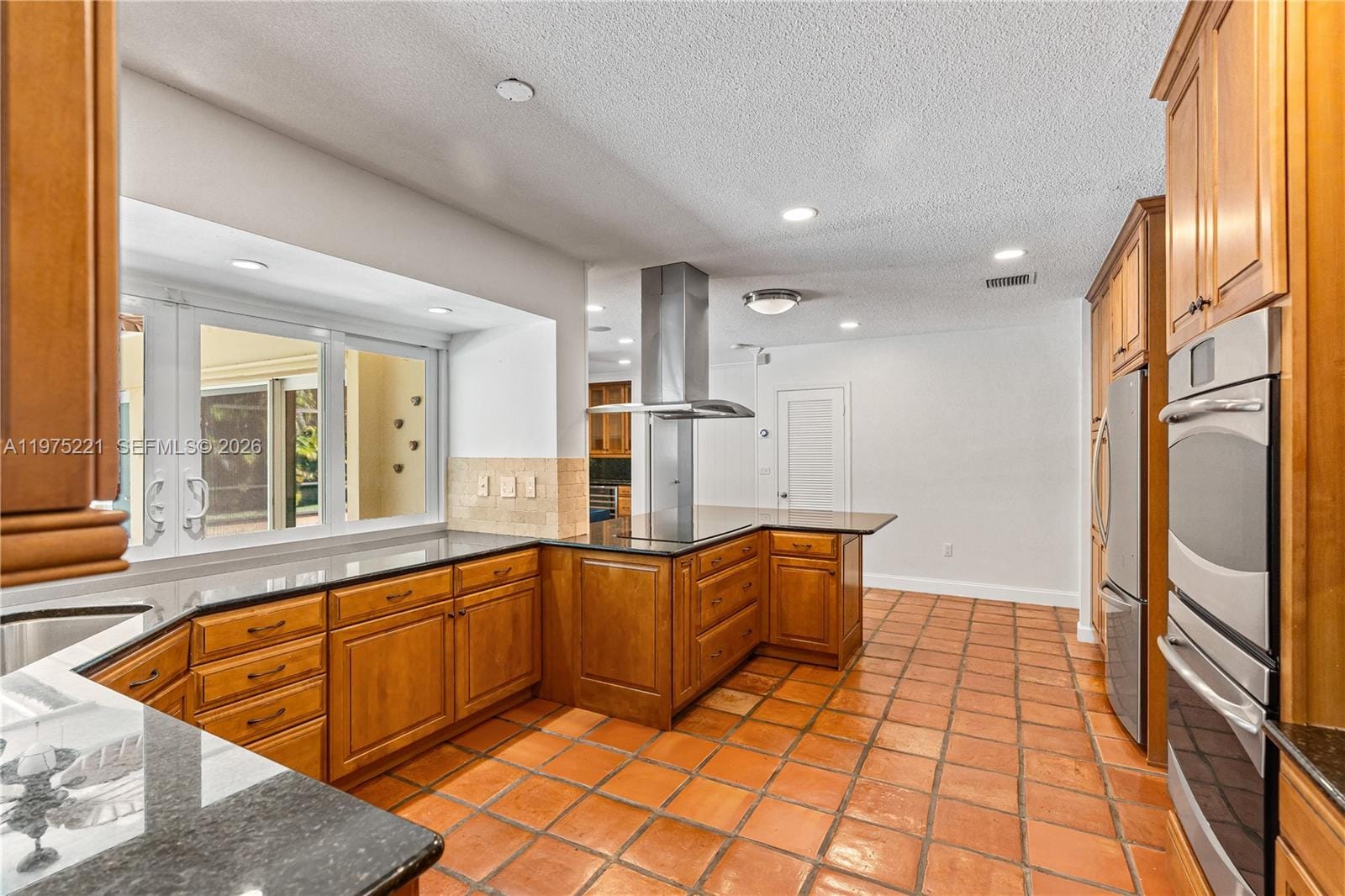 7521 SW 175th Street, Palmetto Bay, FL 33157 photo 4