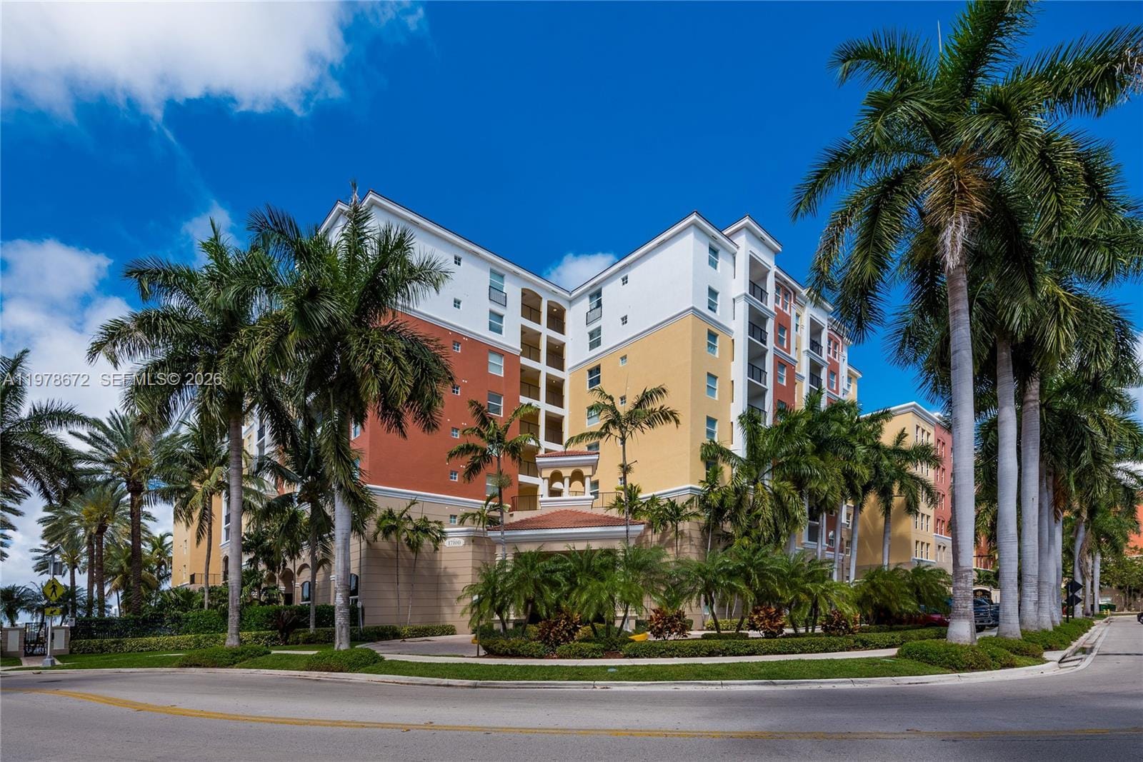 17100 N Bay Road 1414 — photo 1