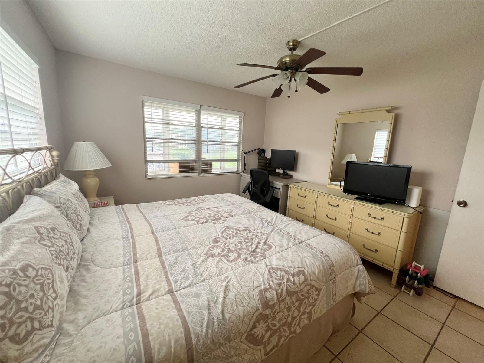 244 Farnham K 244 — photo 11