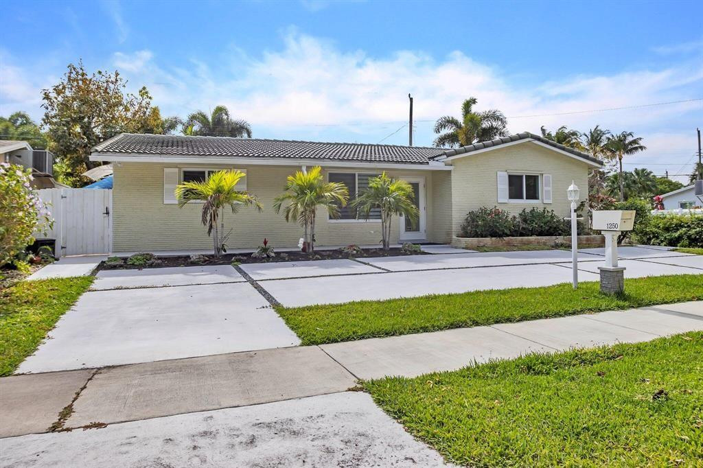 1250 Arthur Street, Hollywood, FL 33019, Hollywood